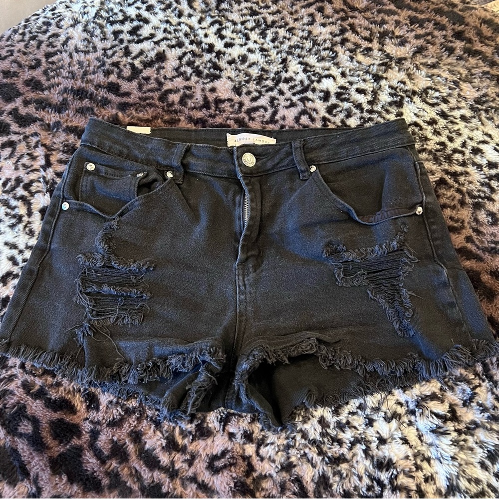 Almost Famous Distressed Cut Off Denim Shorts Black Women’s Size 11